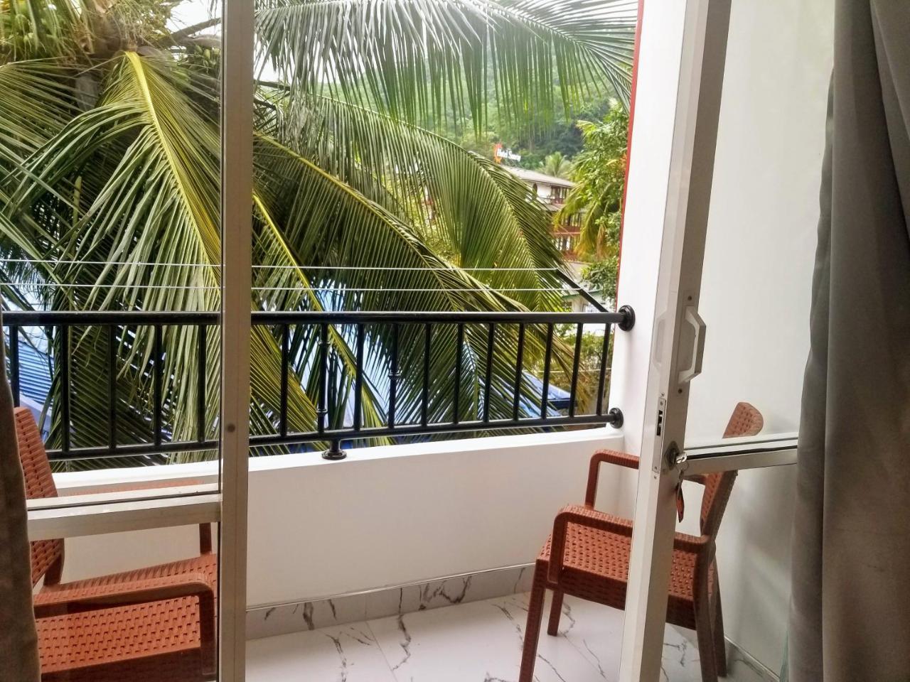 Queens mount Kandy Buitenkant foto