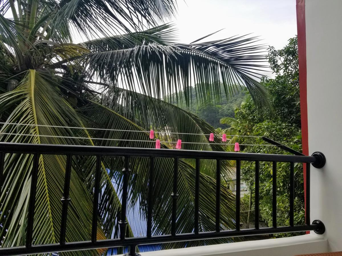 Queens mount Kandy Buitenkant foto